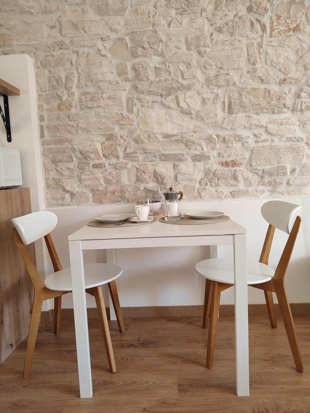 Central Studio Apartment Пула Экстерьер фото